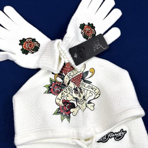 NWT Ed Hardy Knit Hat & Gloves Set Love Kills Slowly White Knit Beanie Ski Y2K - Picture 5 of 9